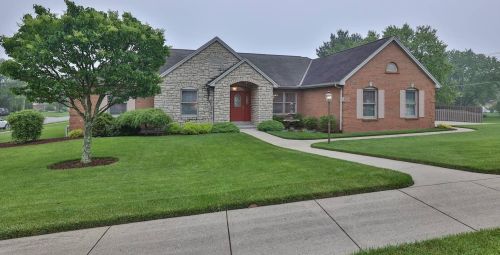 100 Ridgeway Xing, Grants Lick, KY 41001-9202
