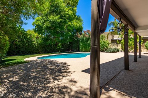 7528 Woodshire Cv, Scottsdale AZ  85258-2015 exterior