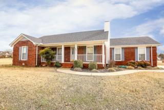 1327 Haynes Dr, Murfreesboro, TN 37129-1029