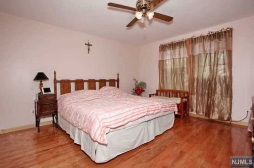 144 Main St, Ridgefield Park NJ  07660-1256 exterior