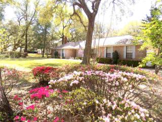 1311 Hound Chase Cir, Pensacola, FL 32514-1668
