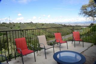4701 Don Miguel Dr, Los Angeles, CA 90008-4104
