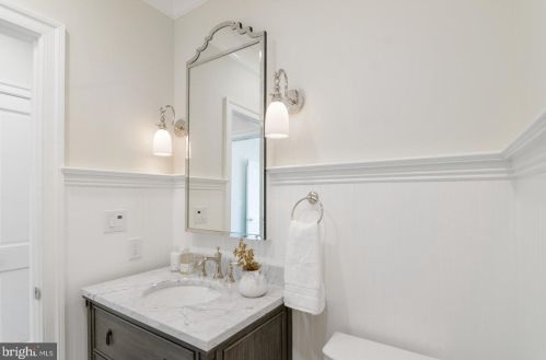 577 Jobel Dr, Tavistock NJ  08033-1034 exterior