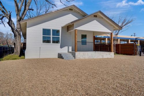 1100 Beacon St, Dallas TX  75223-1618 exterior