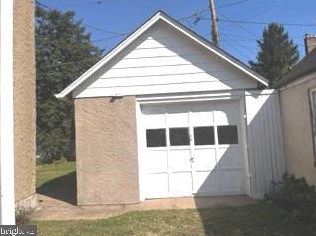 202 Paris Ave, Gloucester NJ  08030-2525 exterior