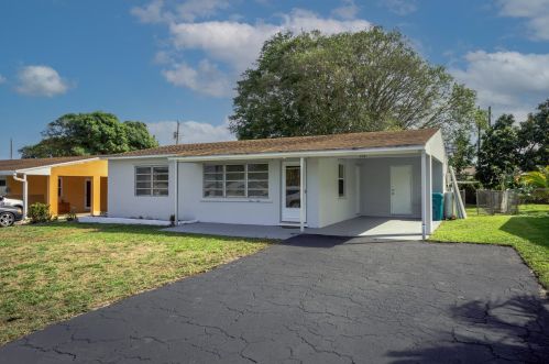 232 7th Ave, Boynton Beach, FL 33435-3879