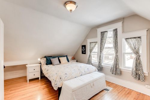 882 Bayard Ave, Saint Paul MN 55102-4002 exterior