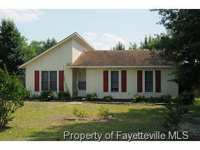 6435 Rannock Dr, Fayetteville NC  28304-0327 exterior