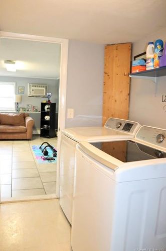 165 Juniper Ridge Dr, Waterbury CT  06708-1934 exterior