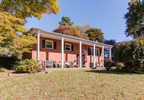 2756 Hillbrook Dr, Roanoke, VA 24018-3502