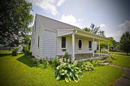 309 5th St, Parker, IN 47368-9525