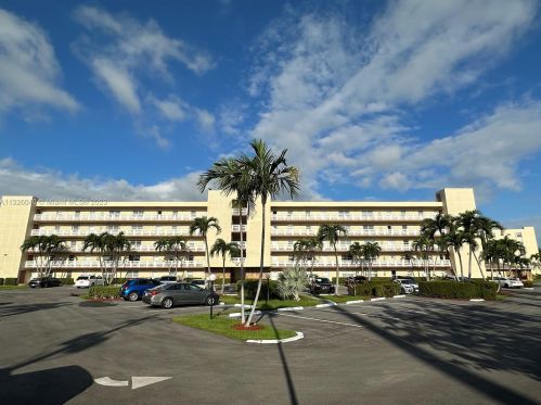 190 5th Ave, Dania Beach FL  33004-4745 exterior