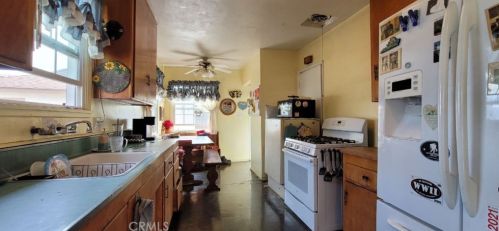 6524 Dashwood St, Lakewood, CA 90713-2103