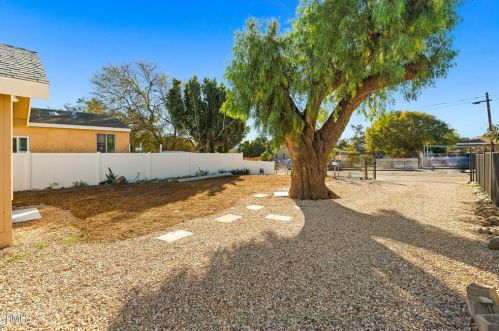 545 Sycamore St, Santa Paula CA  93060-1740 exterior