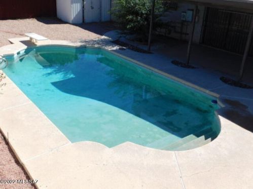 9201 42nd St, Tucson, AZ 85730-2113