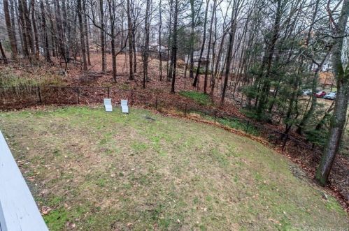 75 Candle Hill Rd, Danbury CT  06812-2412 exterior