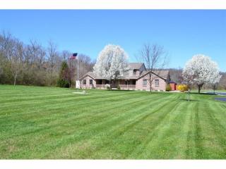 5568 Howe Rd, Trenton, OH 45067-9682