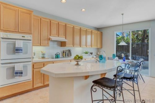 11454 Mayapple Way, San Diego CA 92131-2928 exterior