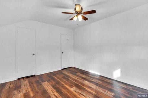 284 Howell Rd, Englewood NJ  07631-2106 exterior