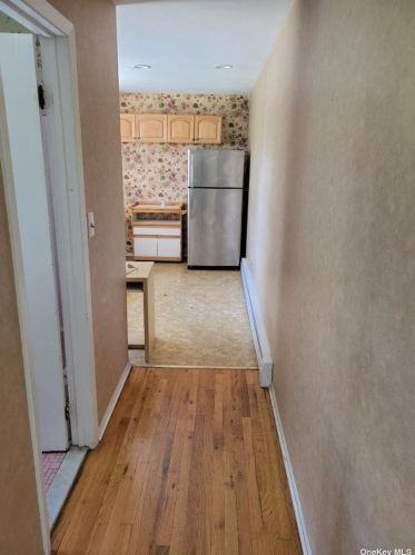 1016 2nd St, New Hyde Park NY  11040-2837 exterior