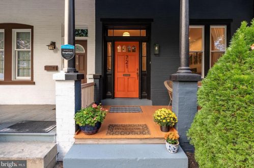 721 Orange St, Lancaster PA  17602-3118 exterior