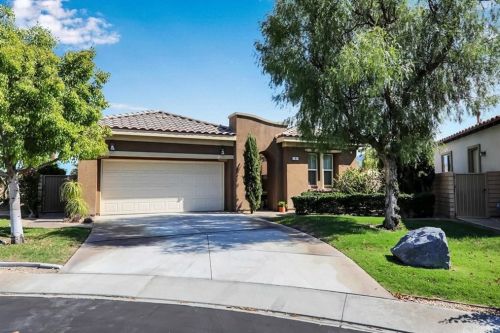 9 Loch Ness Lake Ct, Rancho Mirage CA  92270-5811 exterior