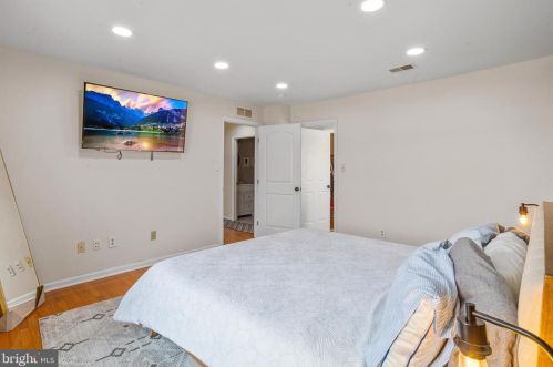 18 Elsworth Dr, Erial NJ  08081-4427 exterior