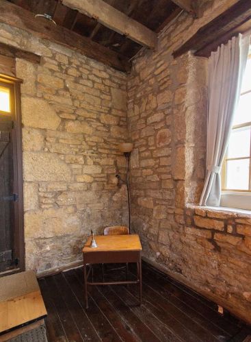 914 Bequette St, Dodgeville WI  53533-1112 exterior