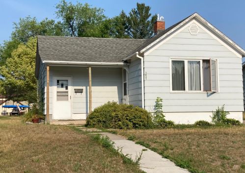 1037 1st St, Wadena, MN 56482-1808