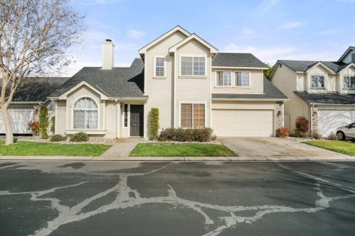 2825 Stone Ter, Modesto CA  95355-9189 exterior