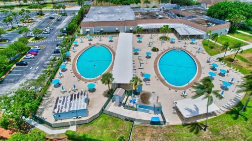 357 Brittany H, Delray Beach FL  33446-1124 exterior