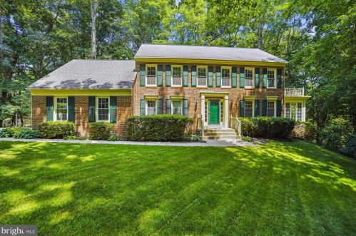 13015 Montpelier Ct, Woodbridge VA  22192-3356 exterior