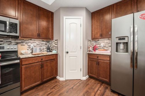 5944 Blue Star Dr, Darbydale OH  43123 exterior