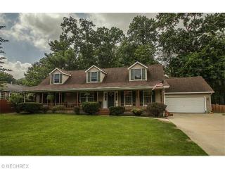 2140 Maple Rd, Cuyahoga Falls, OH 44224-4637