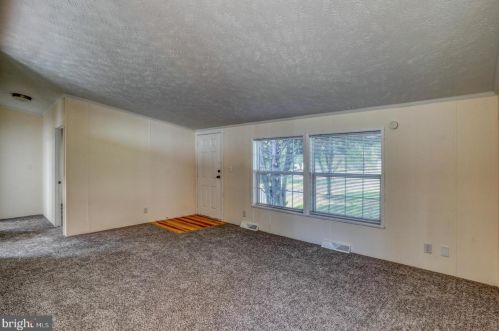 751 Fernwood Dr, Harrington DE  19952-6017 exterior