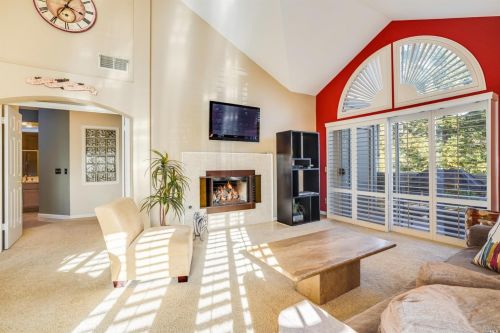 2082 Stonefield Ln, Santa Rosa CA  95403-0951 exterior