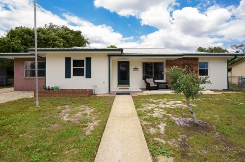 1408 Hancock Dr, Deltona, FL 32725-6444