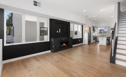 551 Hawthorn St, San Diego, CA 92101-2321