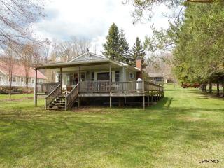 163 Stony Lake Rd, Friedens, PA 15541-6064