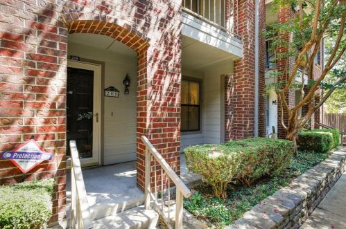 3205 Donnelly Cir, Fort Worth, TX 76107-5400