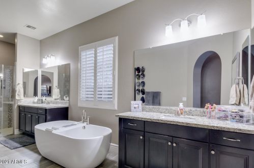 4424 Glacier Pl, Chandler AZ 85249-0502 exterior