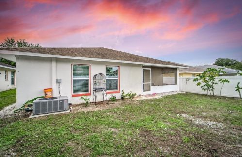 15408 Bama Breeze Pl, Wimauma FL  33598-2215 exterior