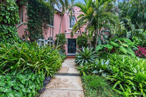 746 Upland Rd, West Palm Beach, FL 33401-7852