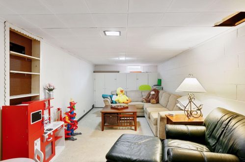 2524 Armour Ter, Minneapolis MN 55418-2369 exterior