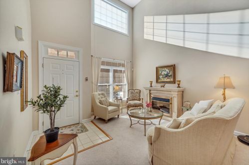 134 Victoria Falls Ln, Wilmington, DE 19808-1658