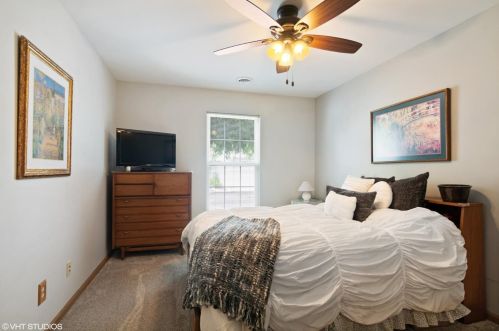 2925 Foggy Glen Dr, Valpo IN  46385-2988 exterior