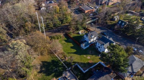 86 Freeman St, Woodbridge NJ  07095-3435 exterior