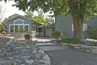 2757 Vicky Ln, Minden, NV 89423-9017