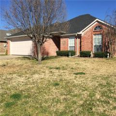 1414 Nottingham Dr, Kaufman, TX 75142-9567