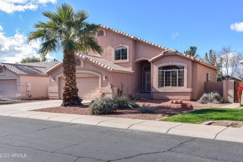 1556 Vine St, Gilbert, AZ 85233-8430